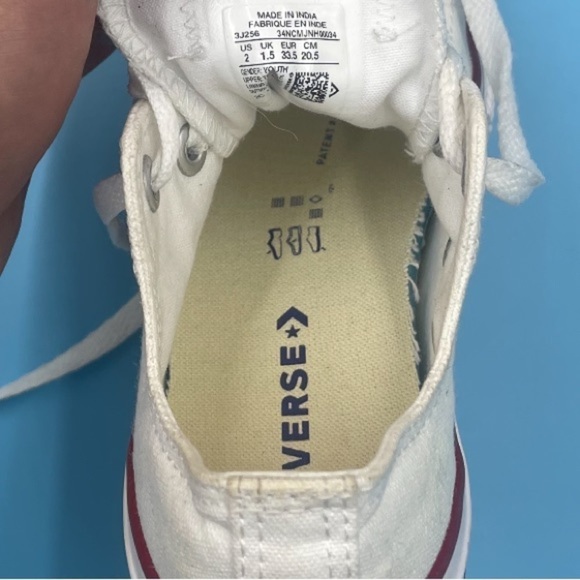 Converse Chuck Taylor Low Sneakers - Picture 5 of 5